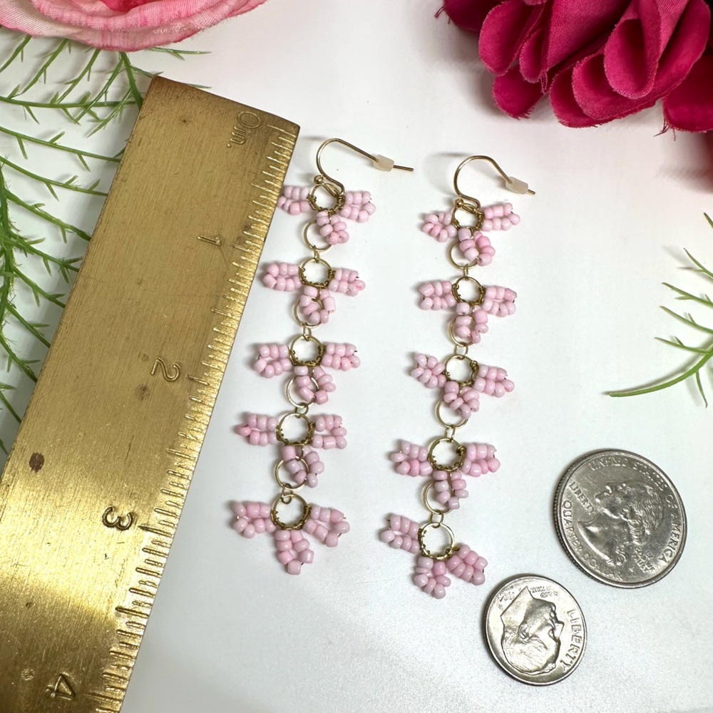 NEW⚜️Handmade Delicate Pink Beaded Dangly Earrings - Picture 4 of 5